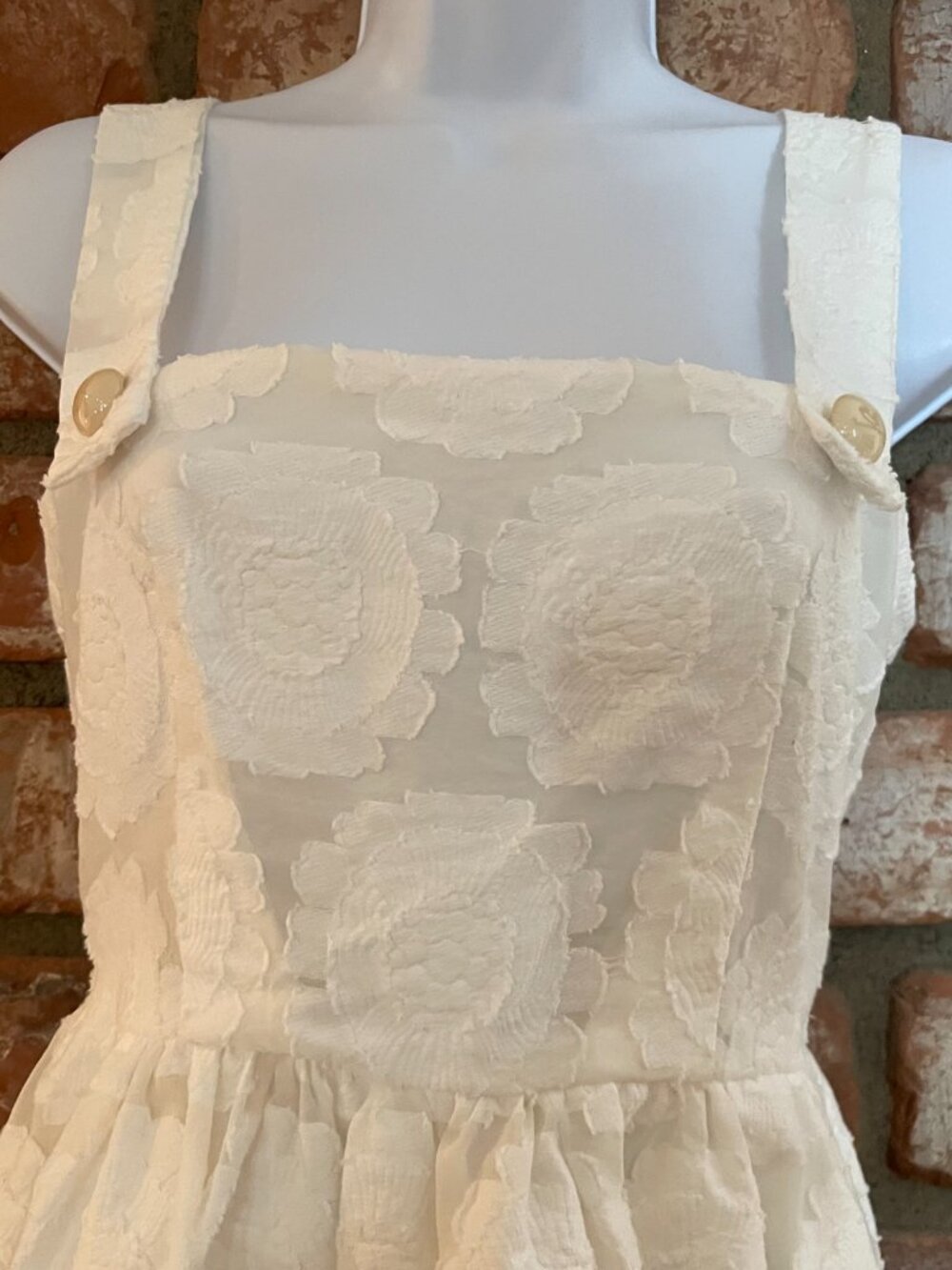 White Textured Floral Fit & Flare Dress Size S - Picture 2 of 8